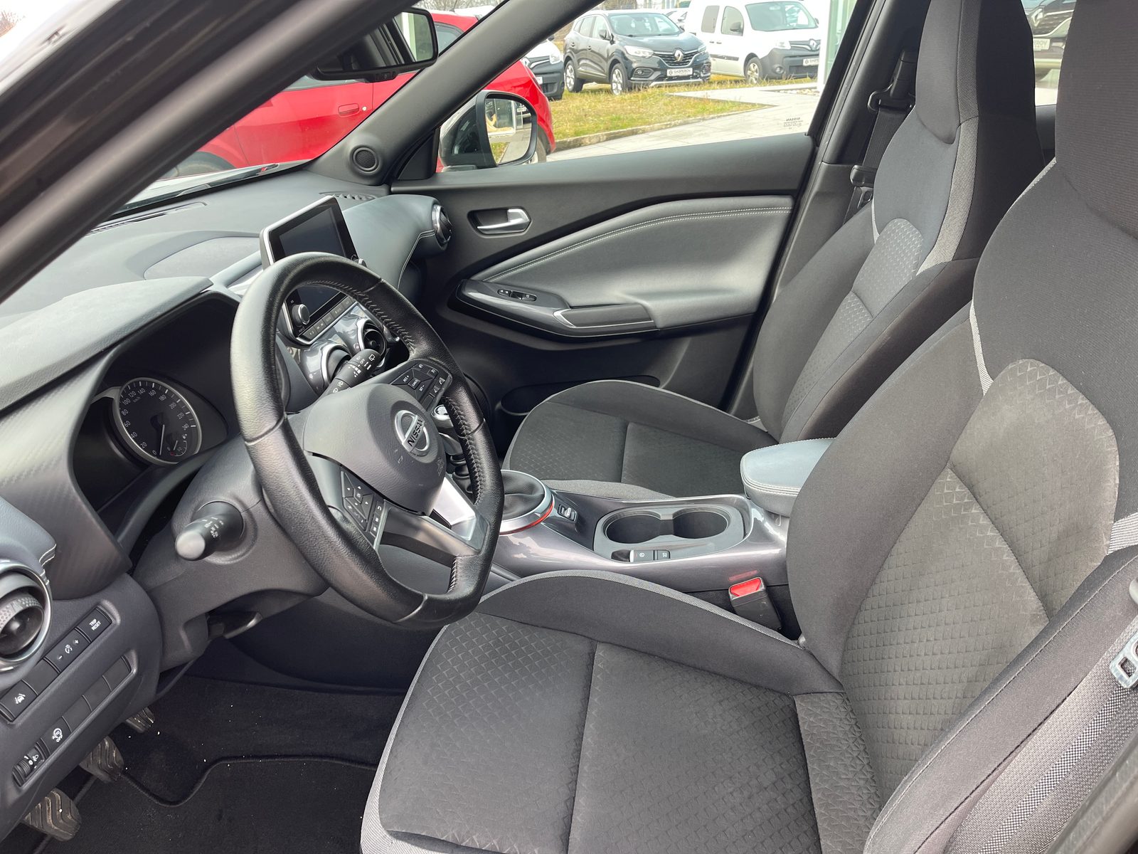2020 Nissan Juke — fotografija 9