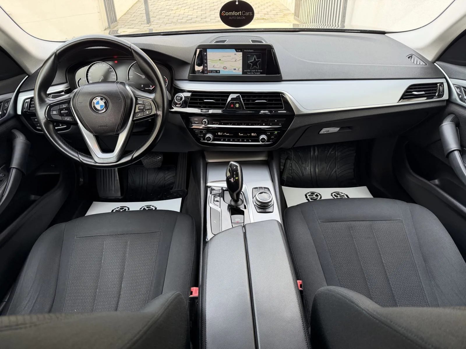 2017 BMW Serija 5 — fotografija 12