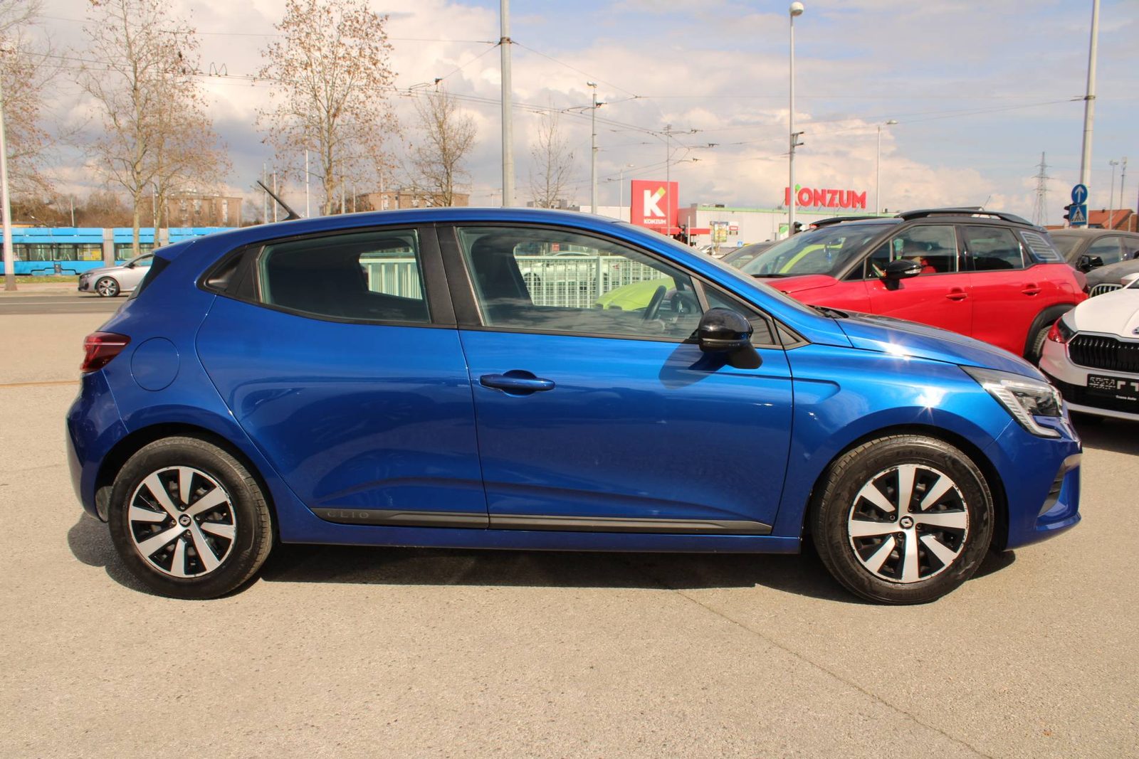 2023 Renault Clio — fotografija 4