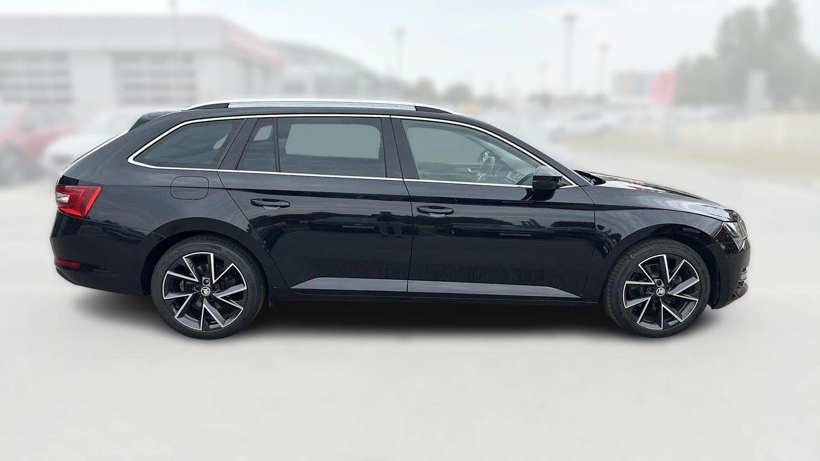 2023 Škoda Superb Combi — fotografija 8