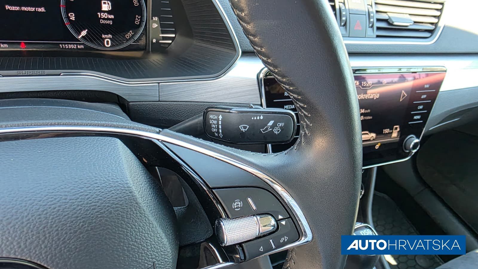 2021 Škoda Superb — fotografija 17