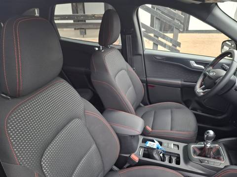 2020 Ford Kuga — sličica 8