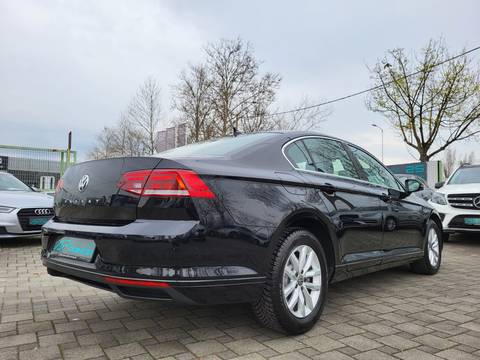 2020 Volkswagen Passat — sličica 5