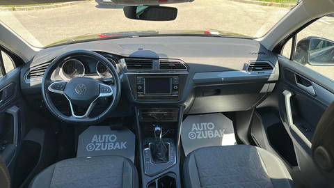 2023 Volkswagen Tiguan — sličica 11