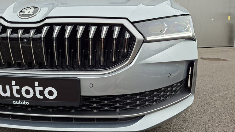 2025 Škoda Superb — fotografija 29