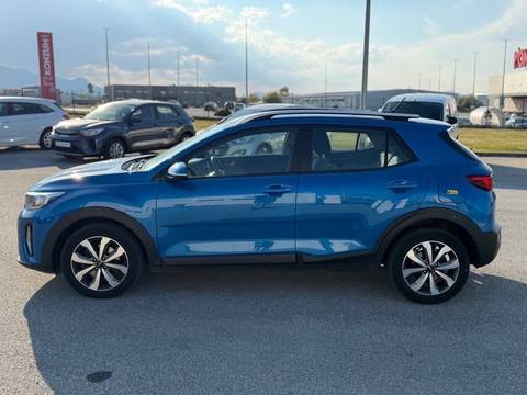 2022 Kia Stonic — sličica 9