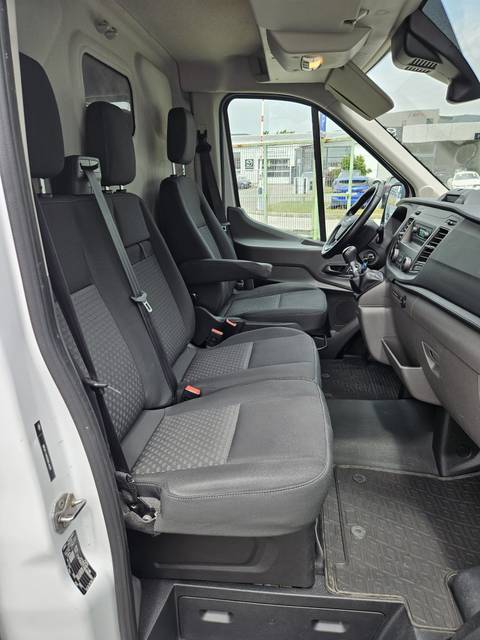 2022 Ford Transit — sličica 11