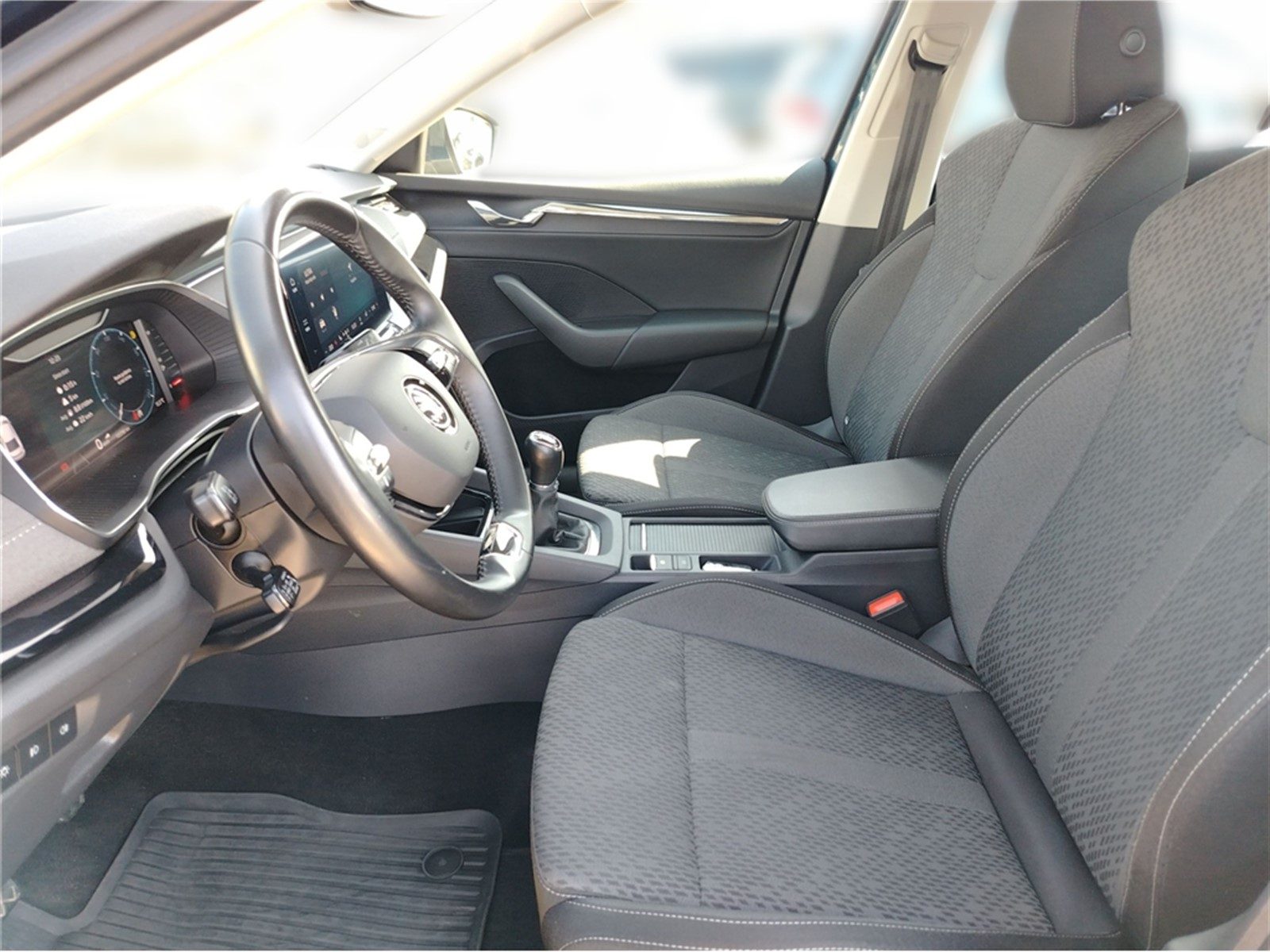 2022 Škoda Octavia — fotografija 7