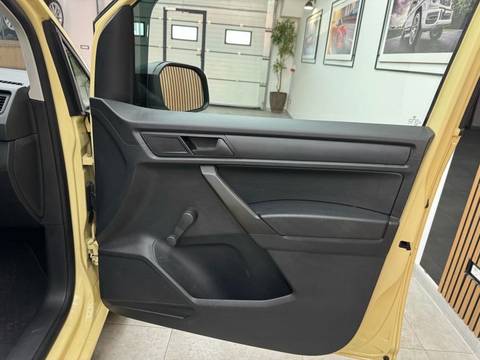 2019 Volkswagen Caddy Maxi — sličica 14