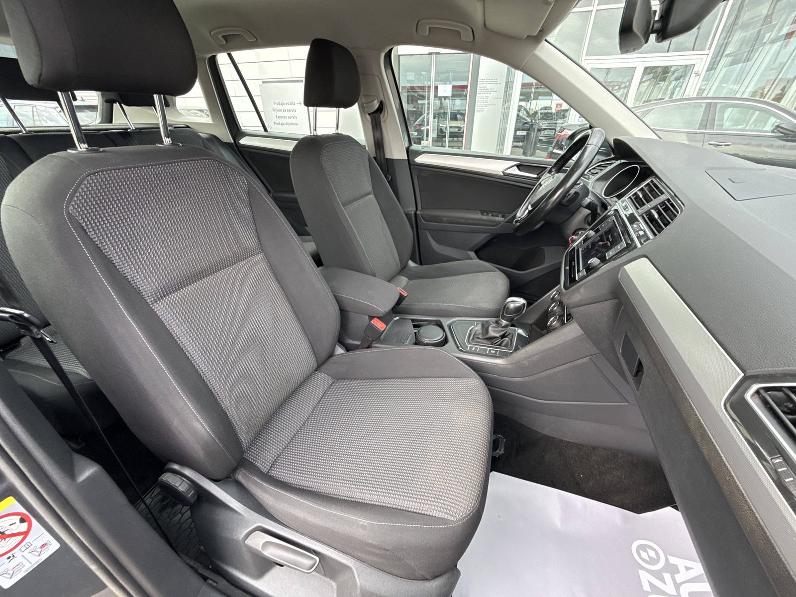 2017 Volkswagen Tiguan — fotografija 23