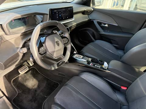 2025 Peugeot 2008 — sličica 8