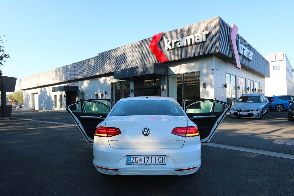 2017 Volkswagen Passat Comfortline — fotografija 16