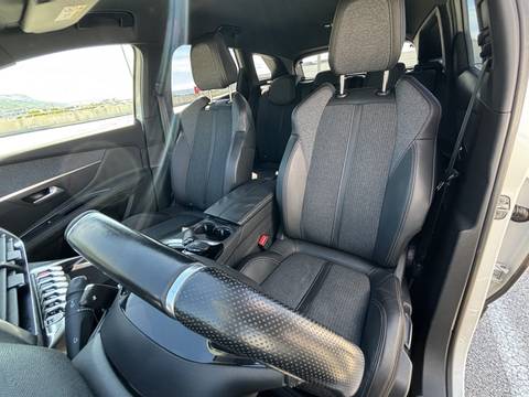 2018 Peugeot 3008 — sličica 16