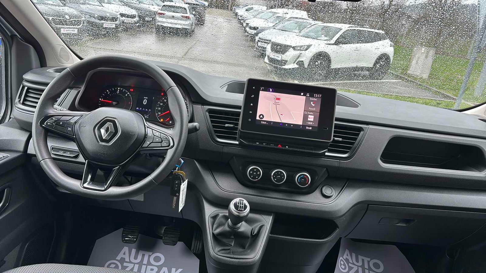 2023 Renault Trafic — fotografija 11
