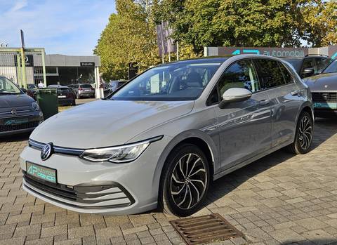 2021 Volkswagen Golf VIII — sličica 2