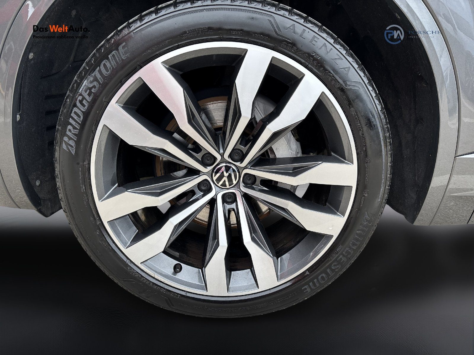 2023 Volkswagen Touareg R-Line — fotografija 19