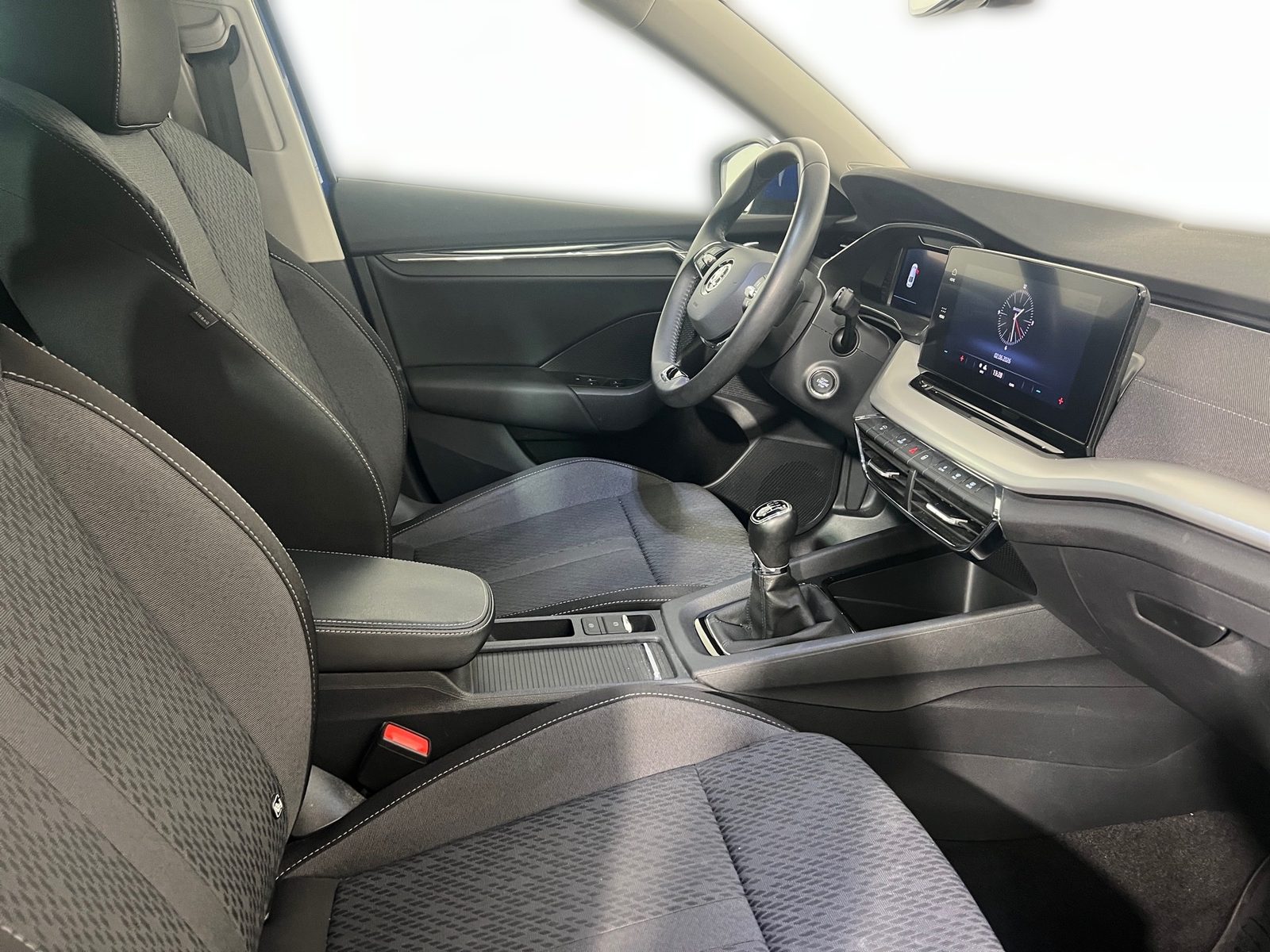 2023 Škoda Octavia — fotografija 22