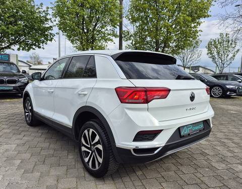 2021 Volkswagen T-Roc — sličica 4