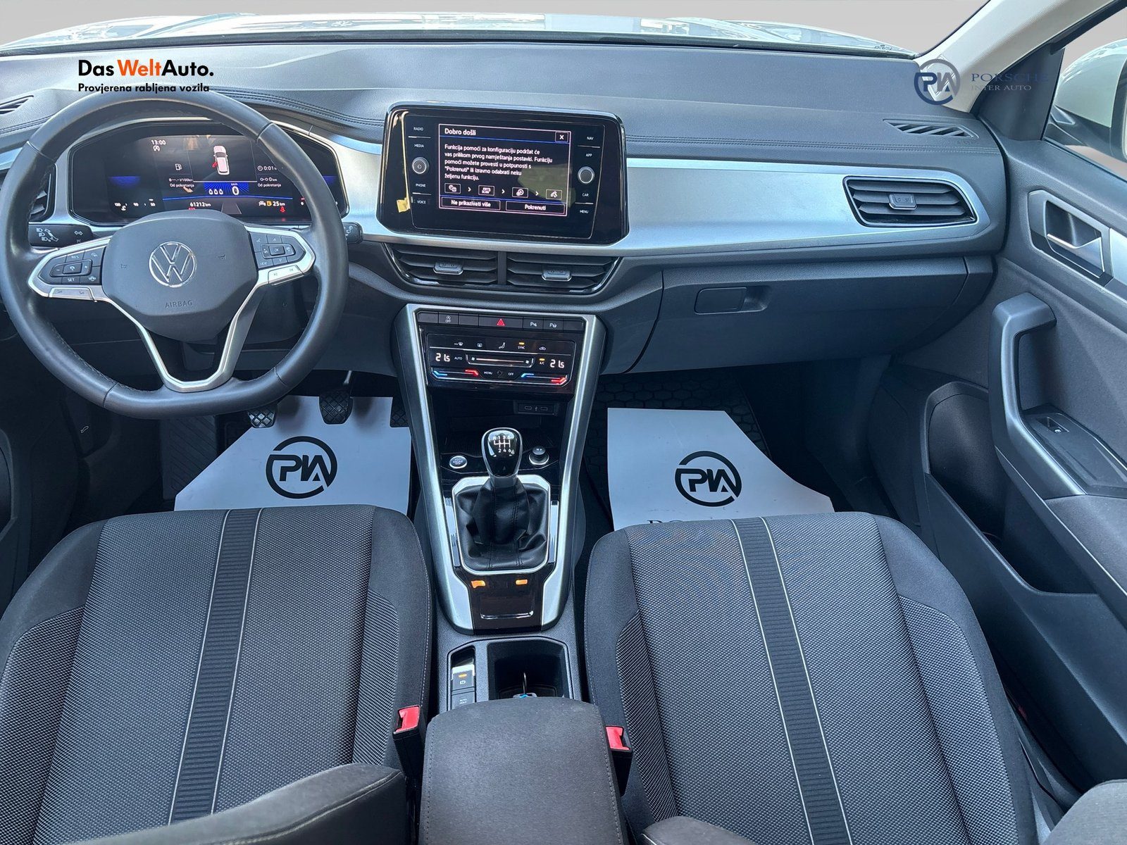 2022 Volkswagen T-Roc — fotografija 12
