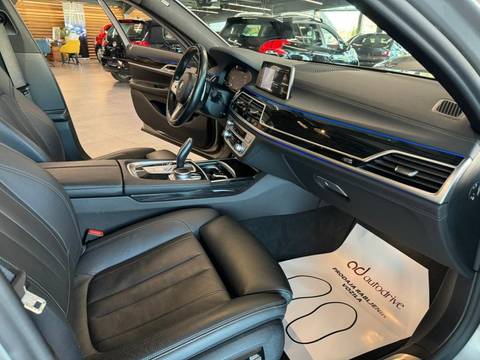 2021 BMW Serija 7 — sličica 20
