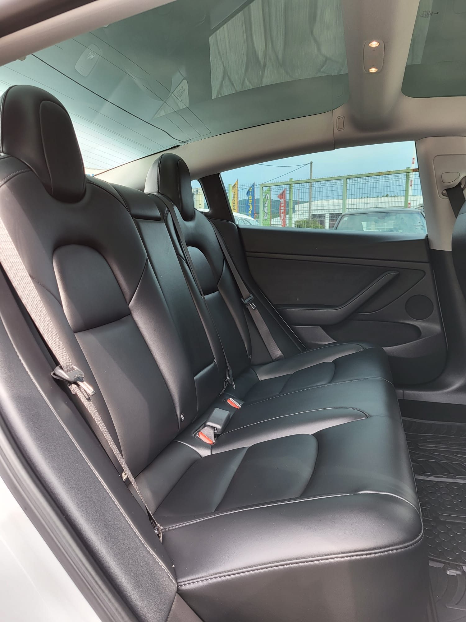 2021 Tesla Model 3 — fotografija 18