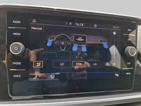 2023 Volkswagen T-Roc — sličica 16