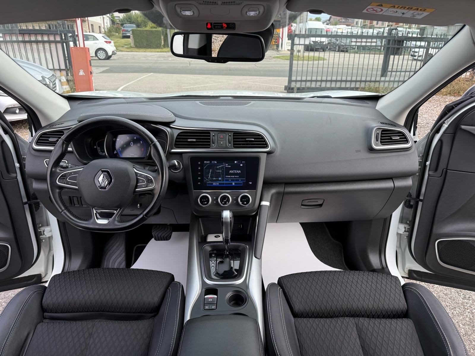 2019 Renault Kadjar — fotografija 12