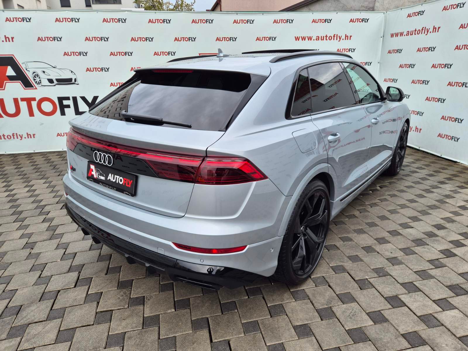 2024 Audi Q8 S line — fotografija 8