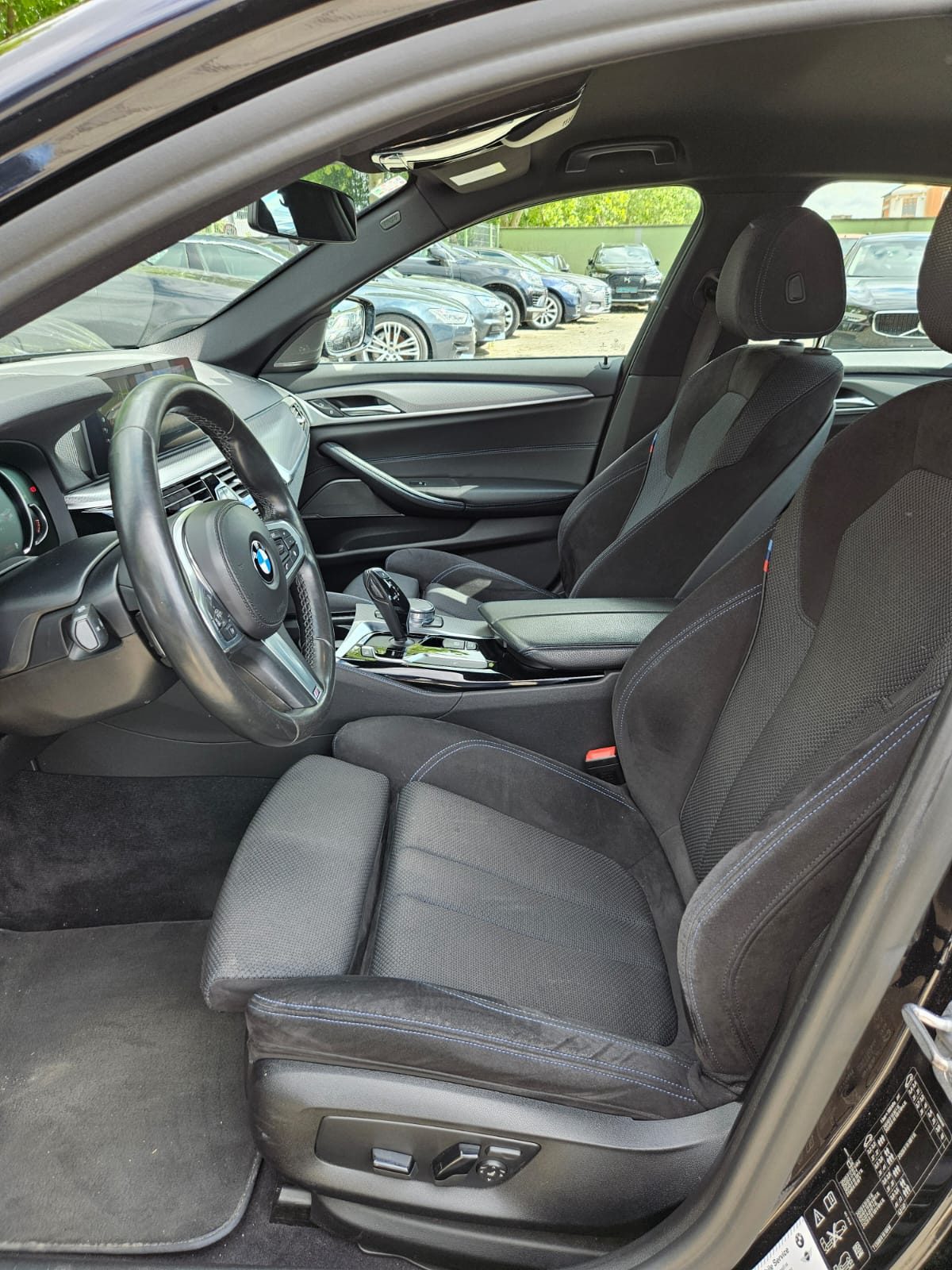 2018 BMW Serija 5 — fotografija 21