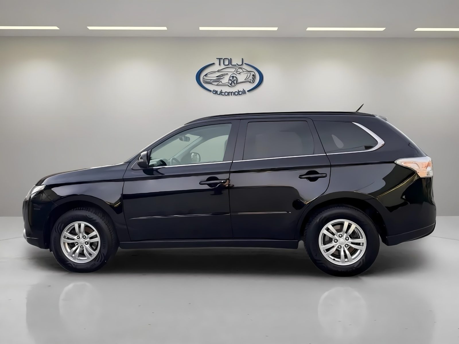 2013 Mitsubishi Outlander — fotografija 4