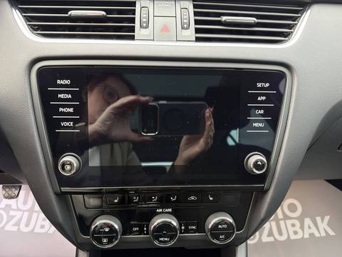 2017 Škoda Octavia Combi — sličica 25