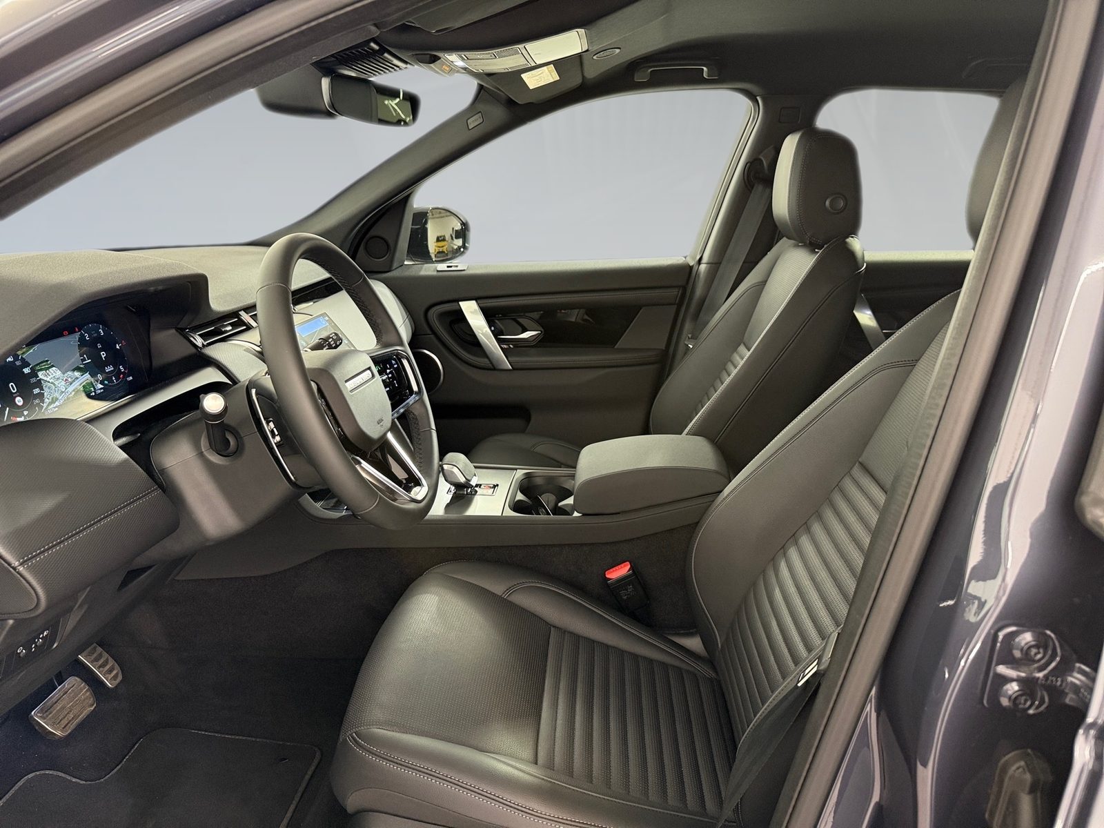 2026 Land Rover Discovery Sport — fotografija 13