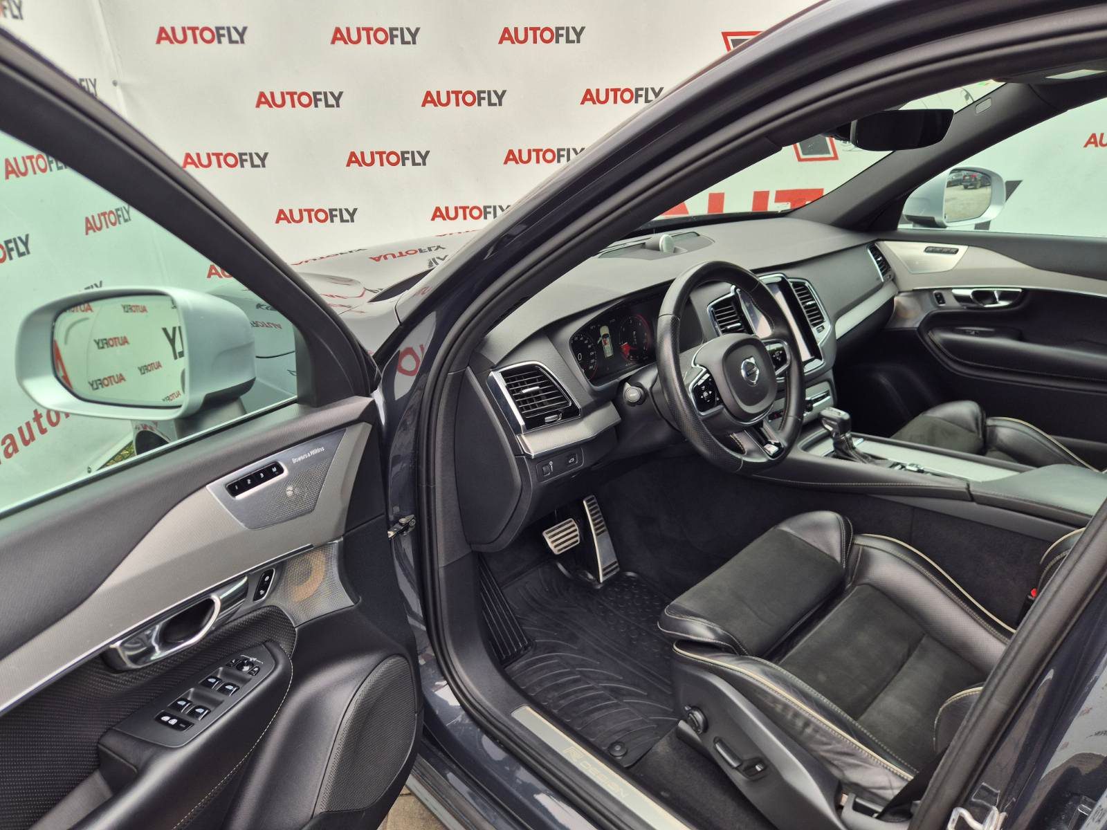 2016 Volvo XC90 R-Design — fotografija 11