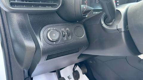 2023 Opel Combo van — sličica 21
