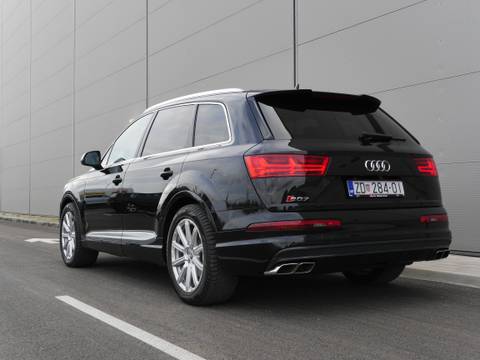 2015 Audi Q7 — sličica 12