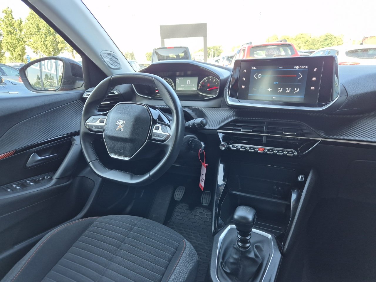 2022 Peugeot 2008 — fotografija 13