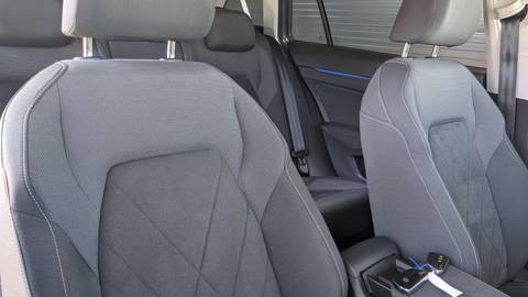 2022 Volkswagen Golf — sličica 22