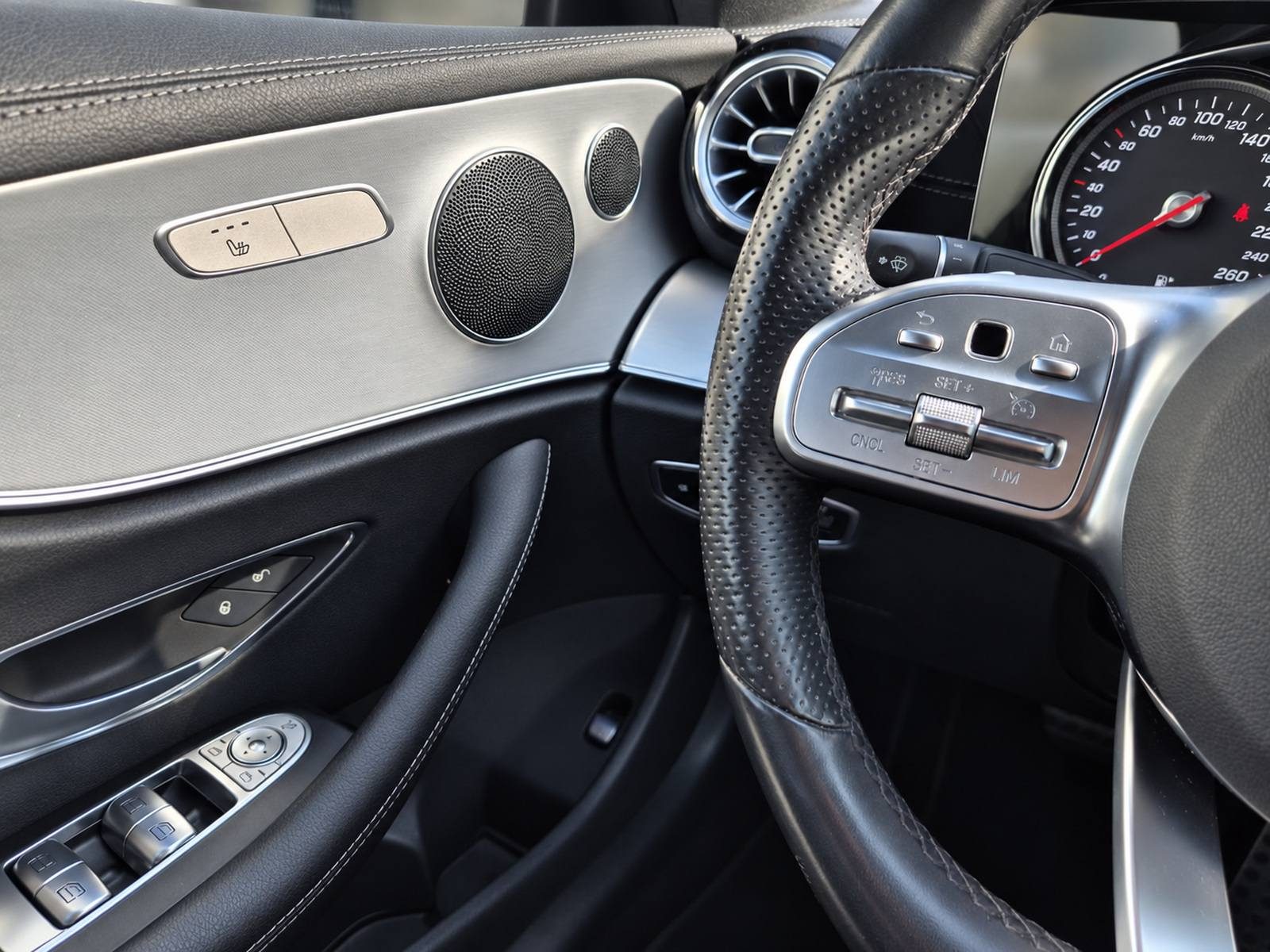 2019 Mercedes-Benz E-klasa — fotografija 21