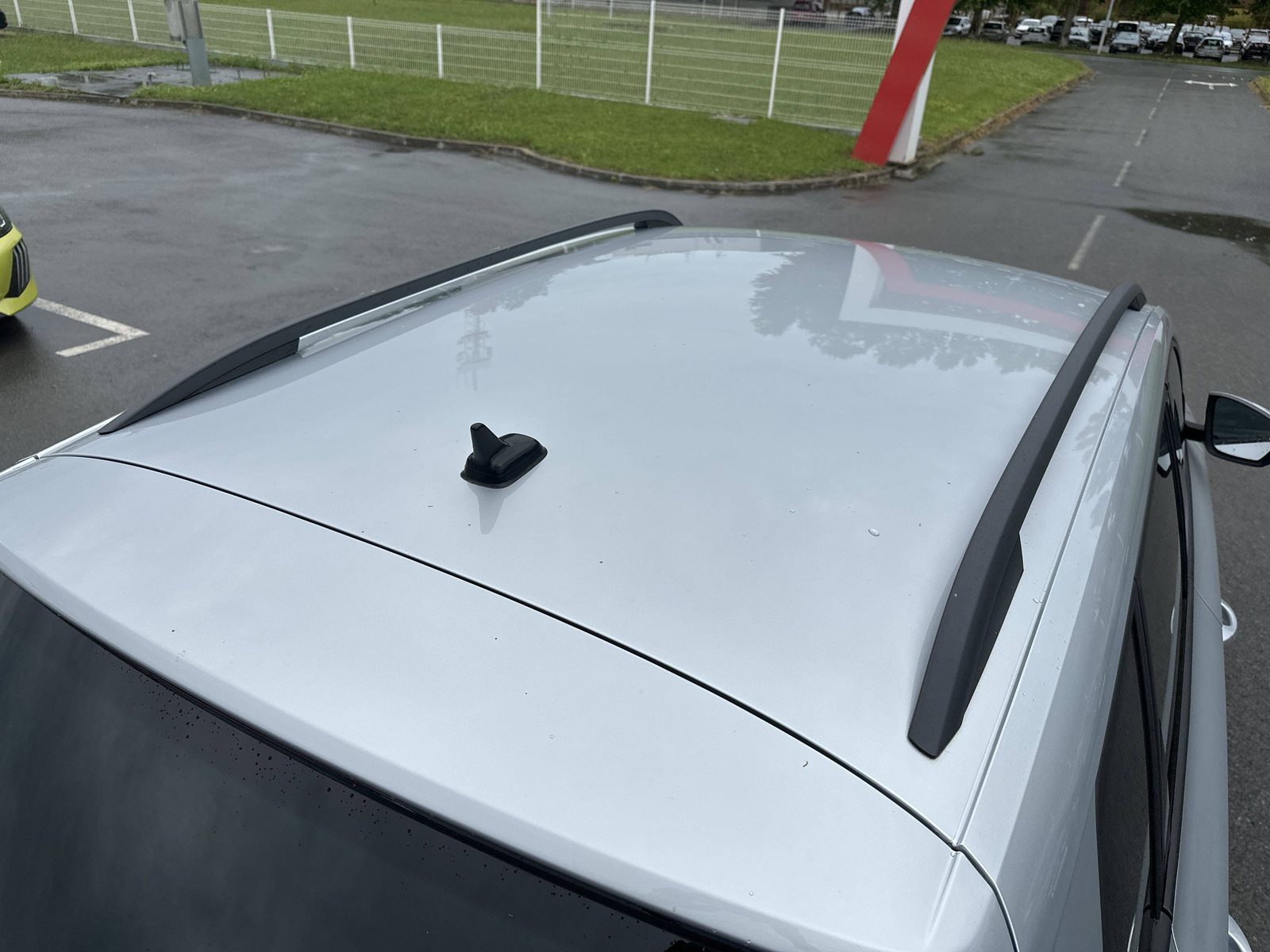 2023 Škoda Karoq — fotografija 20