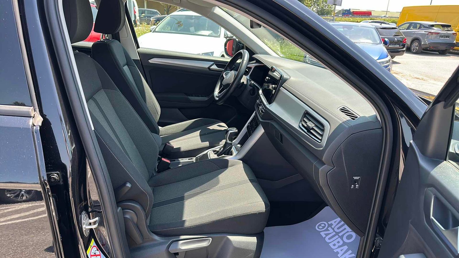 2023 Volkswagen T-Roc — fotografija 9