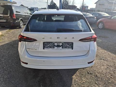 2022 Škoda Octavia — sličica 5