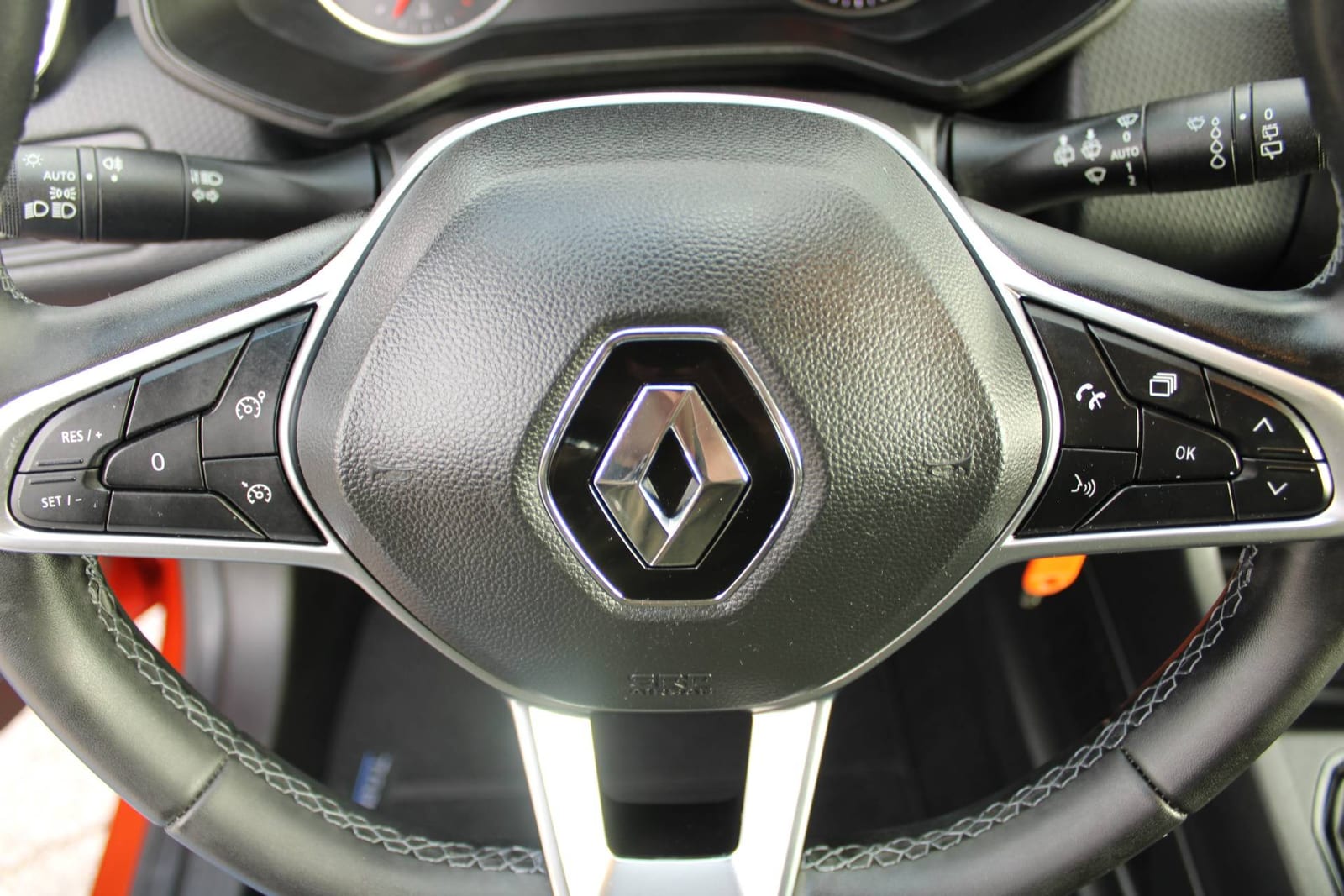 2023 Renault Clio — fotografija 16