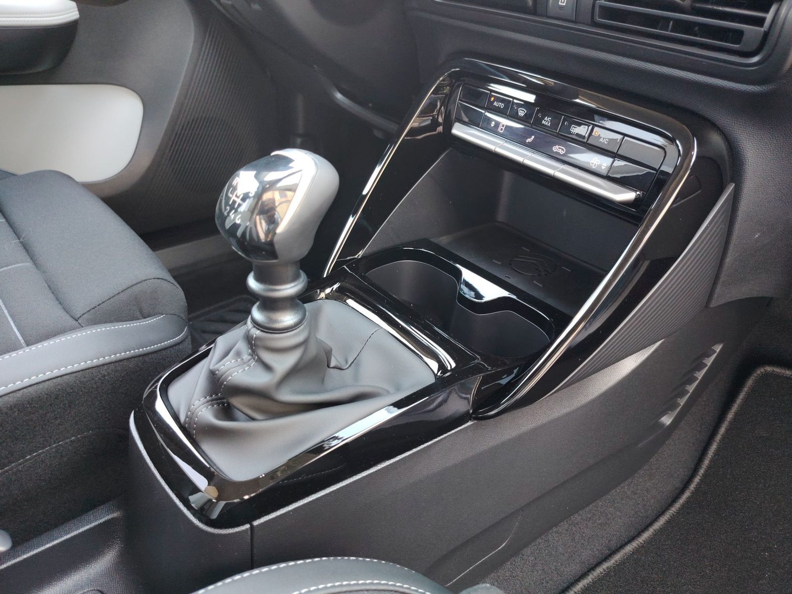 2026 Citroën C3 — fotografija 23