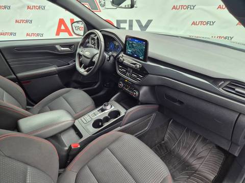 2022 Ford Kuga ST-Line — sličica 18