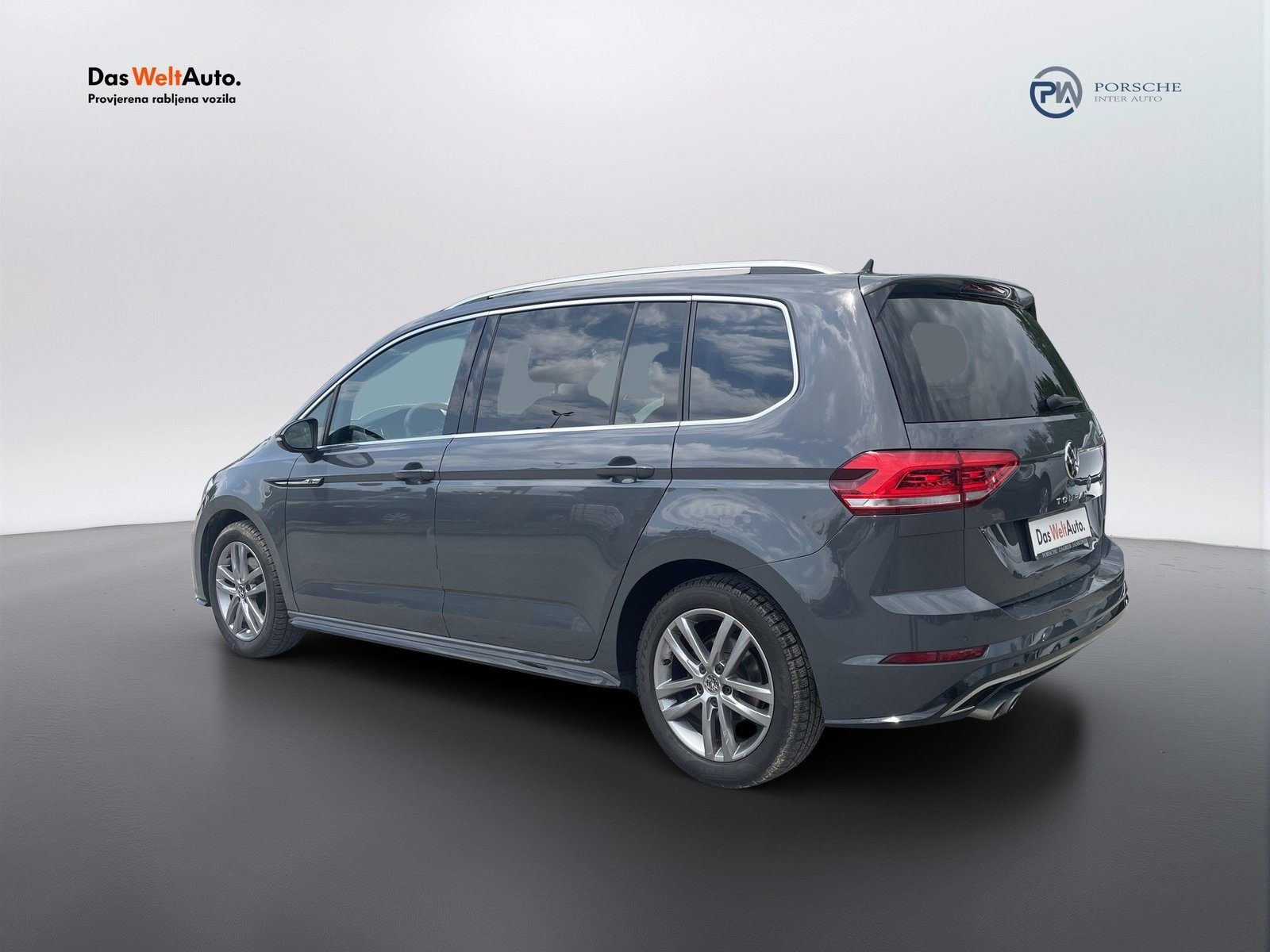 2022 Volkswagen Touran R-Line — fotografija 3