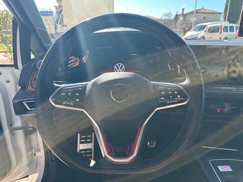 2022 Volkswagen Golf — sličica 15