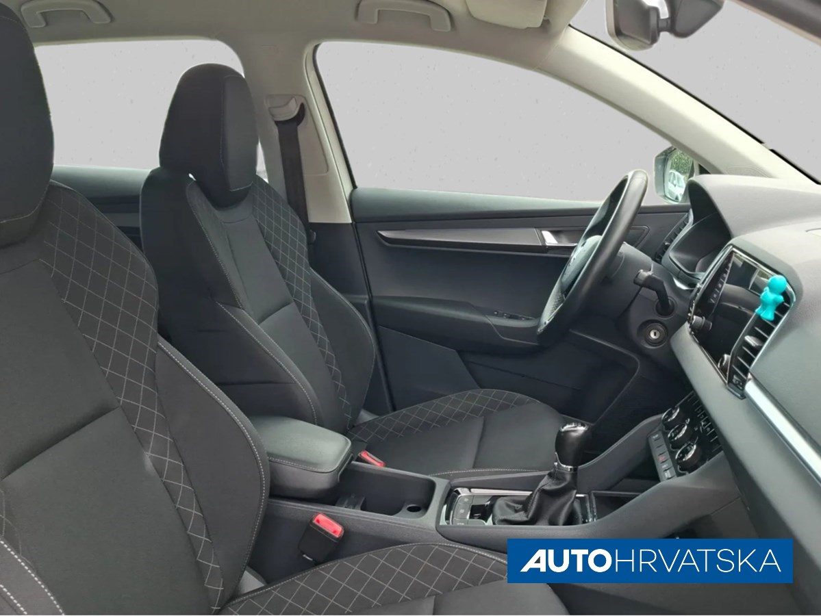 2019 Škoda Karoq — fotografija 15