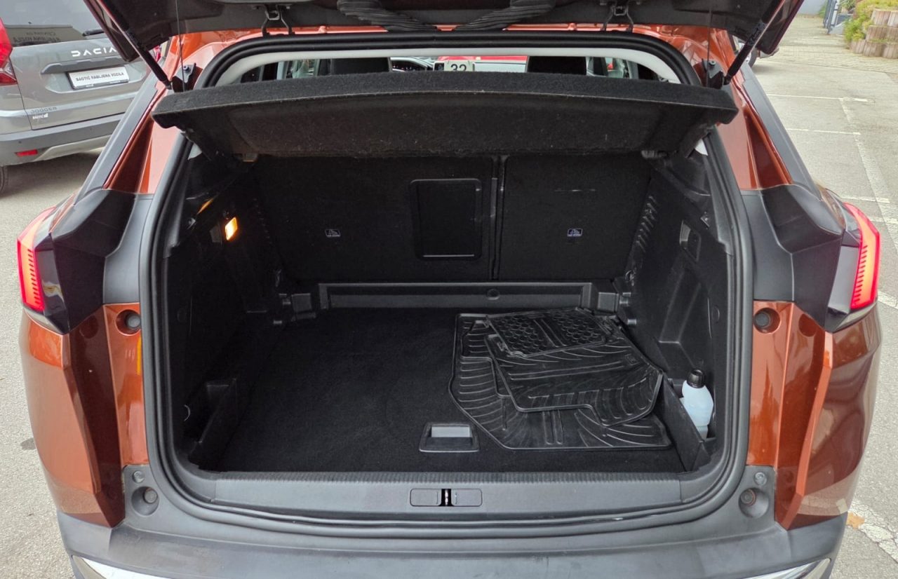 2018 Peugeot 3008 — fotografija 25