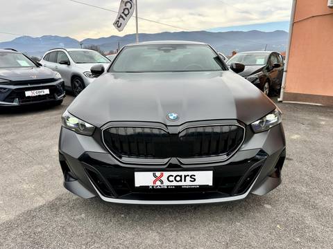 2024 BMW Serija 5 — sličica 2