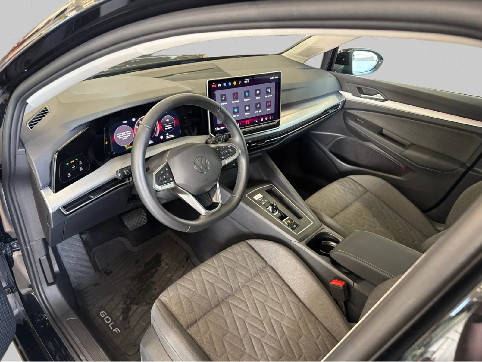 2026 Volkswagen Golf — fotografija 11